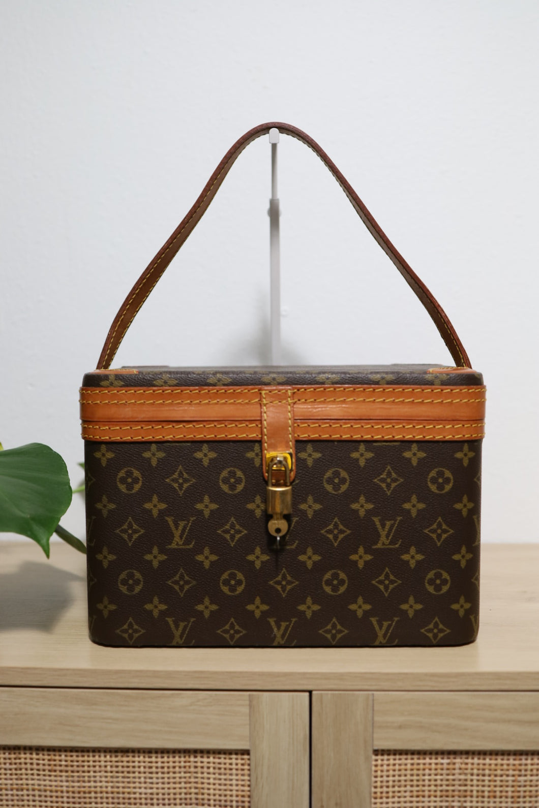 Vintage Louis Vuitton Beauty Cosmetic Make Up Monogram Hard Train Case Shoulder Bag Box 1970s