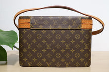 Load image into Gallery viewer, Vintage Louis Vuitton Beauty Cosmetic Make Up Monogram Hard Train Case Shoulder Bag Box 1970s
