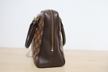 Load image into Gallery viewer, Authentic Louis Vuitton Damier Ebene Brera Bag
