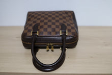 Load image into Gallery viewer, Authentic Louis Vuitton Damier Ebene Brera Bag
