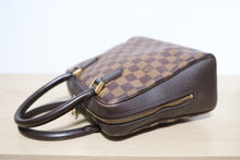 Load image into Gallery viewer, Authentic Louis Vuitton Damier Ebene Brera Bag
