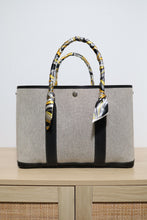 Load image into Gallery viewer, Hermes Toile Garden Party 36 Tote Bag
