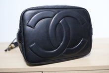 Load image into Gallery viewer, Chanel Vintage Black Lambskin Large Drawstring Bucket w/ Pouch Wallet Bag GHW
