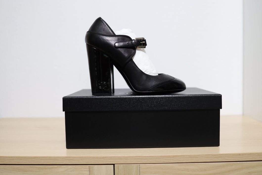 Chanel Black Leather Mary Jane Pumps Size 37.5