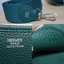 Load image into Gallery viewer, RARE TGM! Hermes Taurillon Clemence Evelyne TGM Malachite Crossbody Bag
