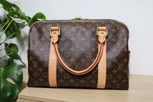 Load image into Gallery viewer, Newer Model Authentic Louis Vuitton Carryall Monogram Duffle Travel Weekend Bag
