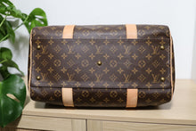 Load image into Gallery viewer, Newer Model Authentic Louis Vuitton Carryall Monogram Duffle Travel Weekend Bag
