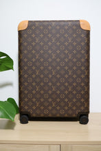 Load image into Gallery viewer, Authentic Louis Vuitton Monogram Horizon 55 Travel Rolling Luggage
