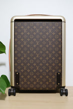 Load image into Gallery viewer, Authentic Louis Vuitton Monogram Horizon 55 Travel Rolling Luggage
