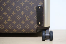 Load image into Gallery viewer, Authentic Louis Vuitton Monogram Horizon 55 Travel Rolling Luggage
