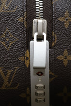 Load image into Gallery viewer, Authentic Louis Vuitton Monogram Horizon 55 Travel Rolling Luggage
